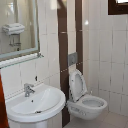 Comfort Inn Otel 말마리스